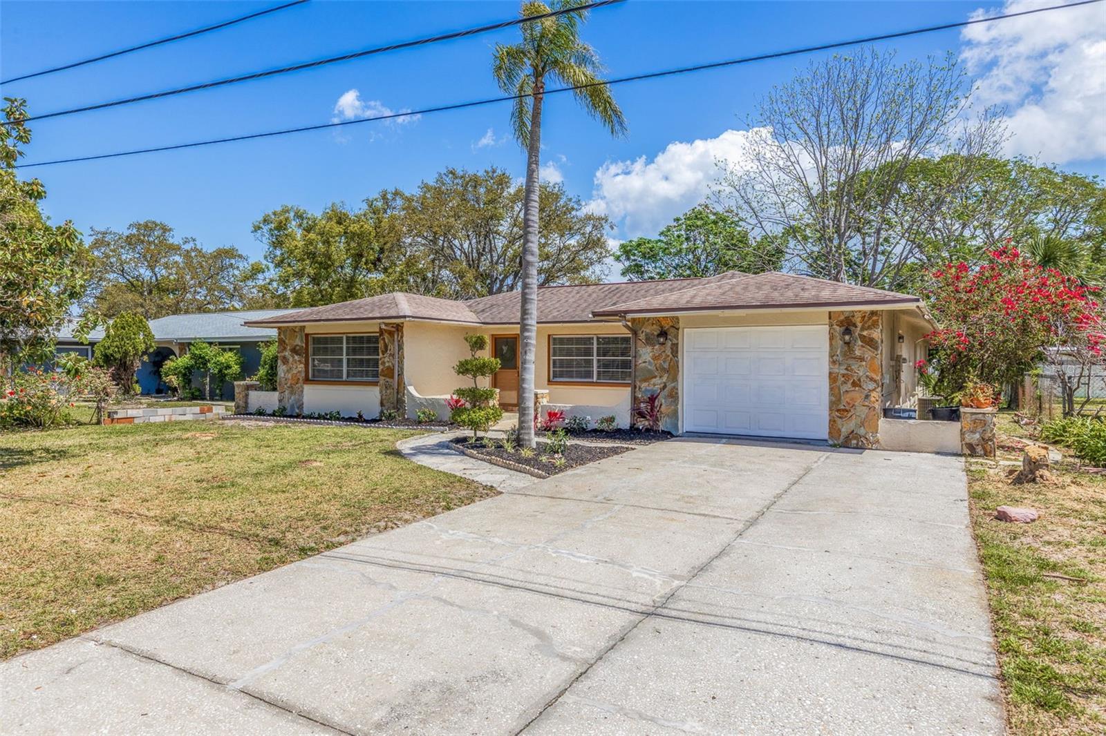 Image 2 of 49 For 834 Riverside Drive
