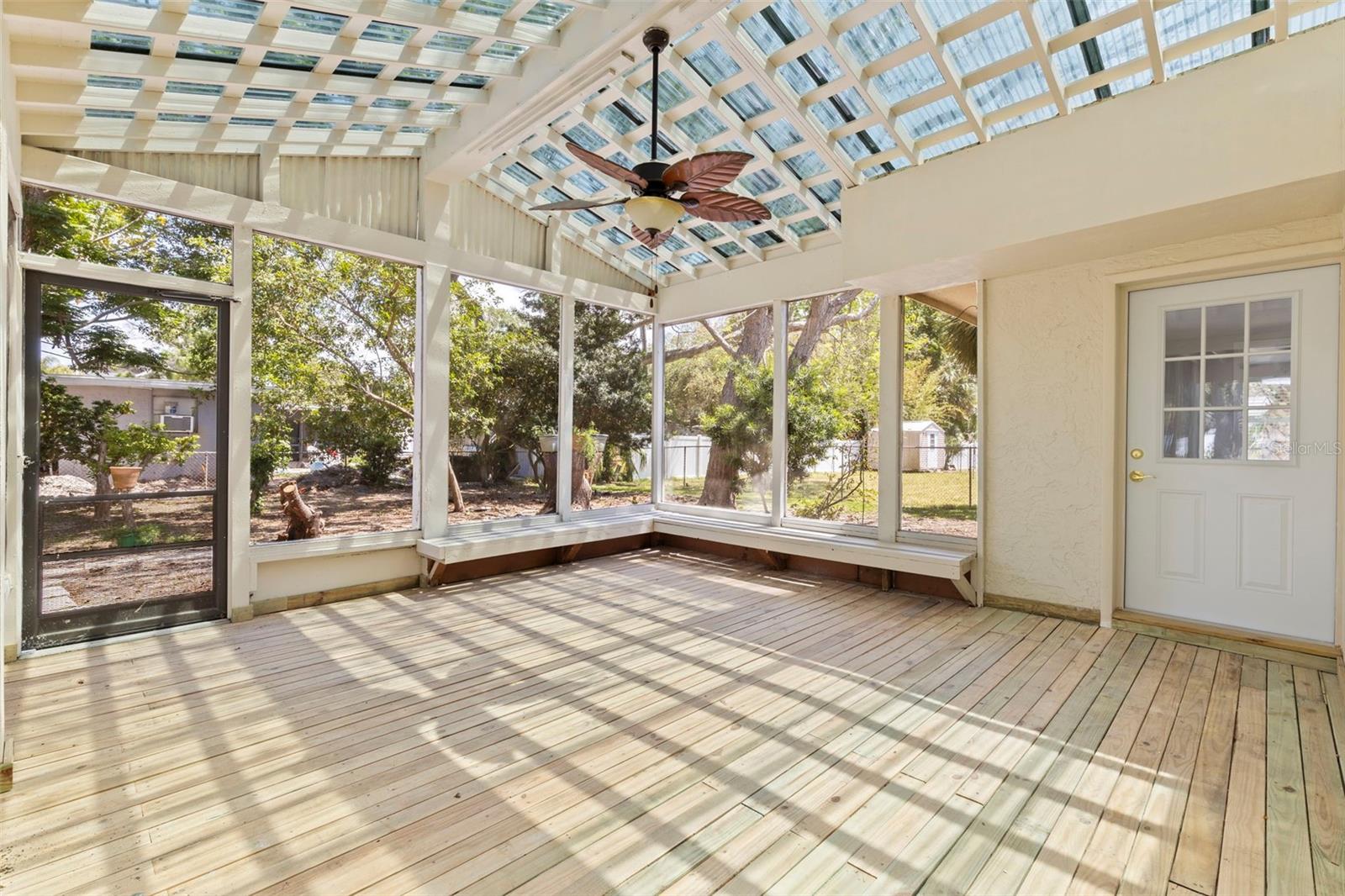Image 30 of 49 For 834 Riverside Drive