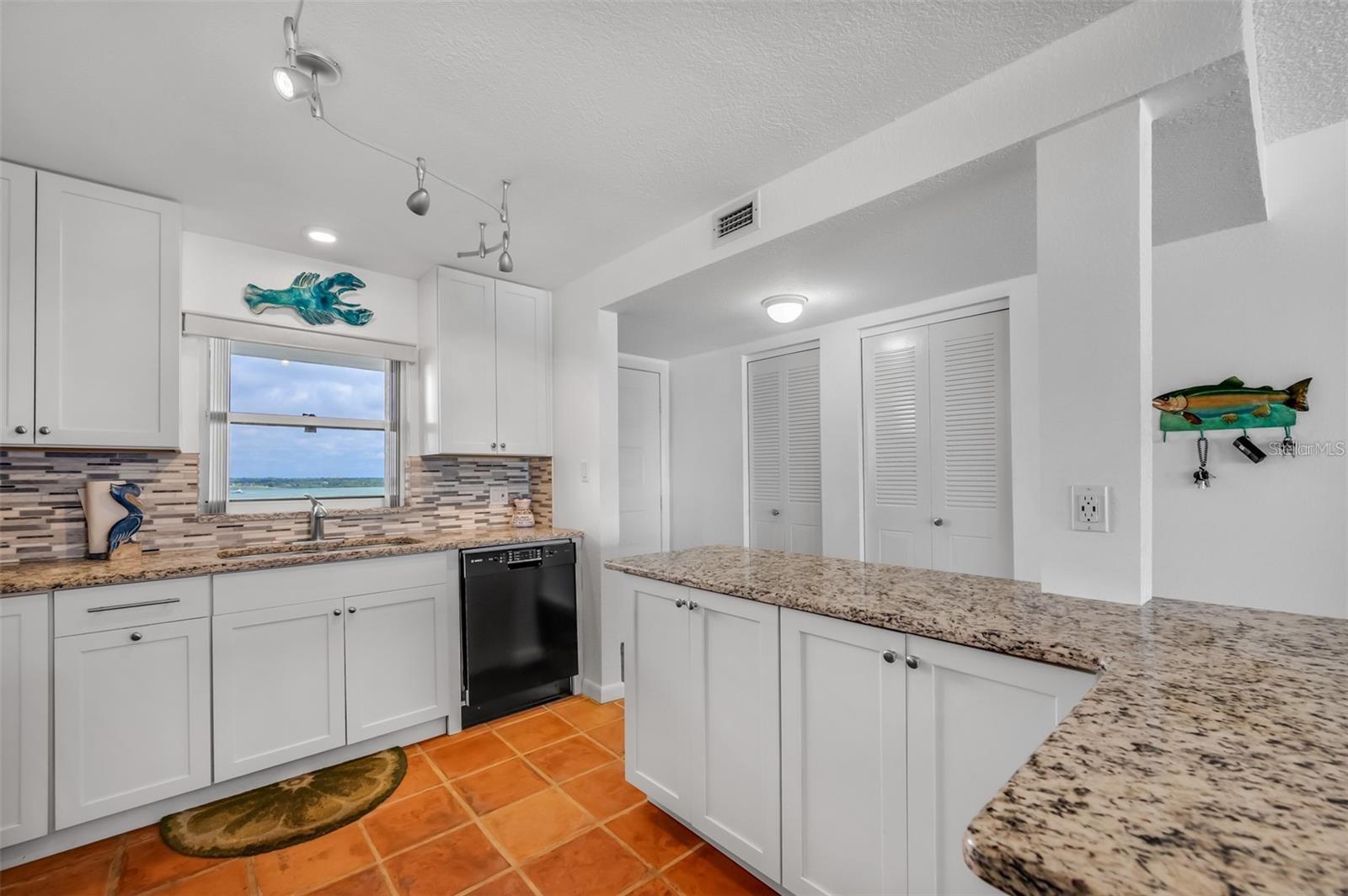 Image 12 of 45 For 1230 Gulf Boulevard 1606