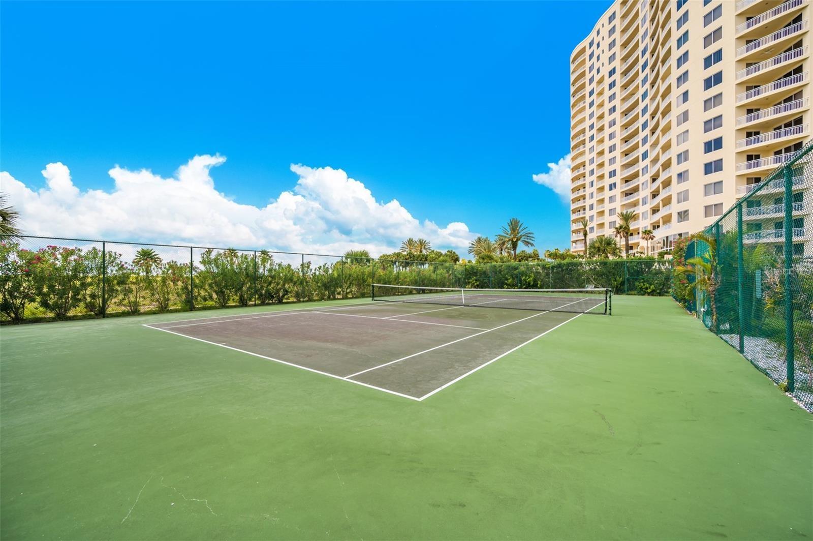 Image 33 of 45 For 1230 Gulf Boulevard 1606