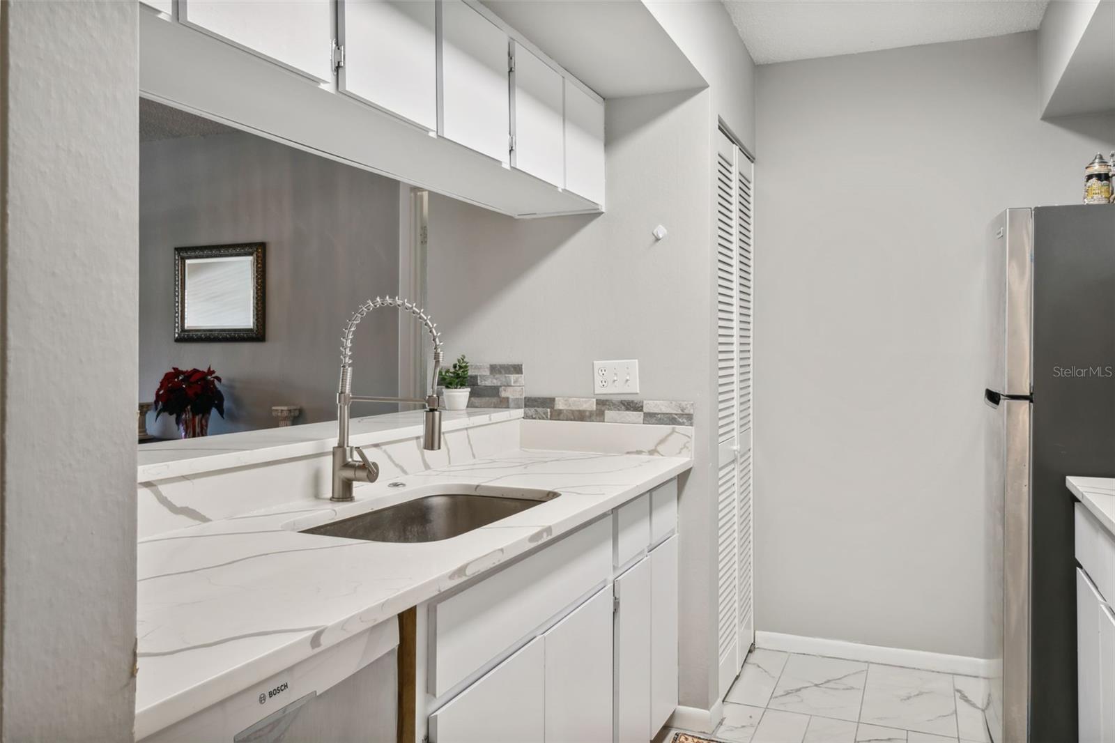 Image 9 of 29 For 13608 Village Drive 6203