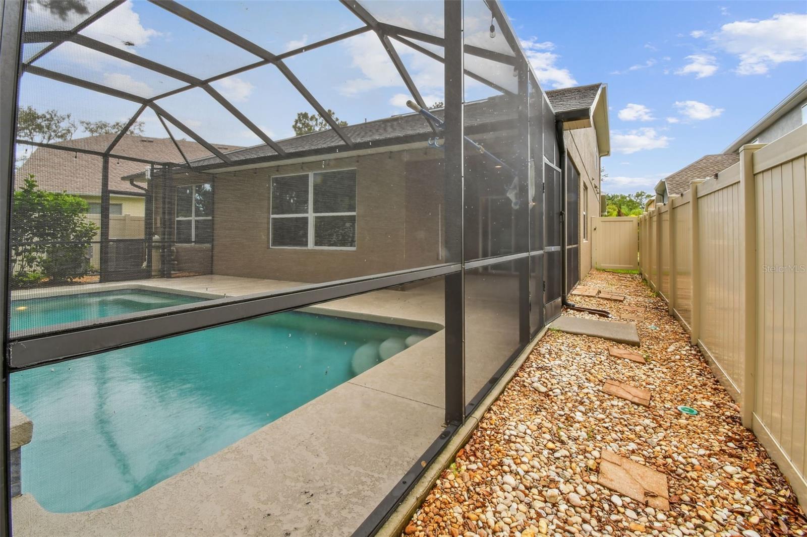 Image 73 of 95 For 3530 Brook Crossing Drive