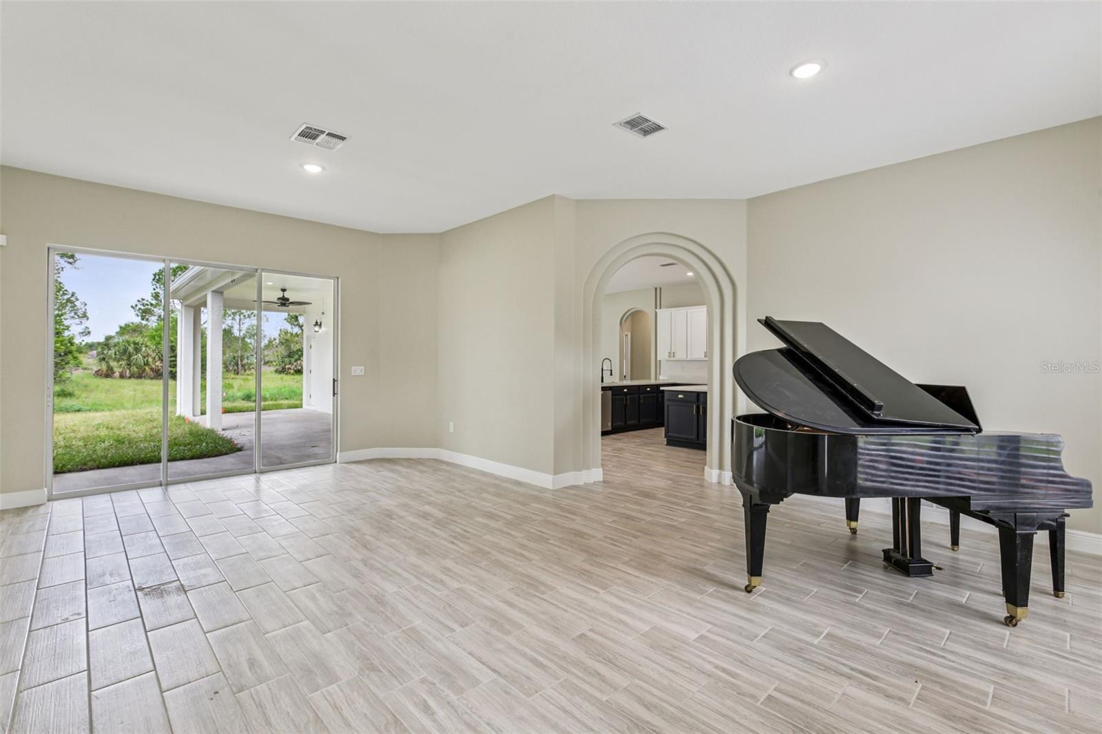 Image 3 of 34 For 2275 Ardenwood Drive
