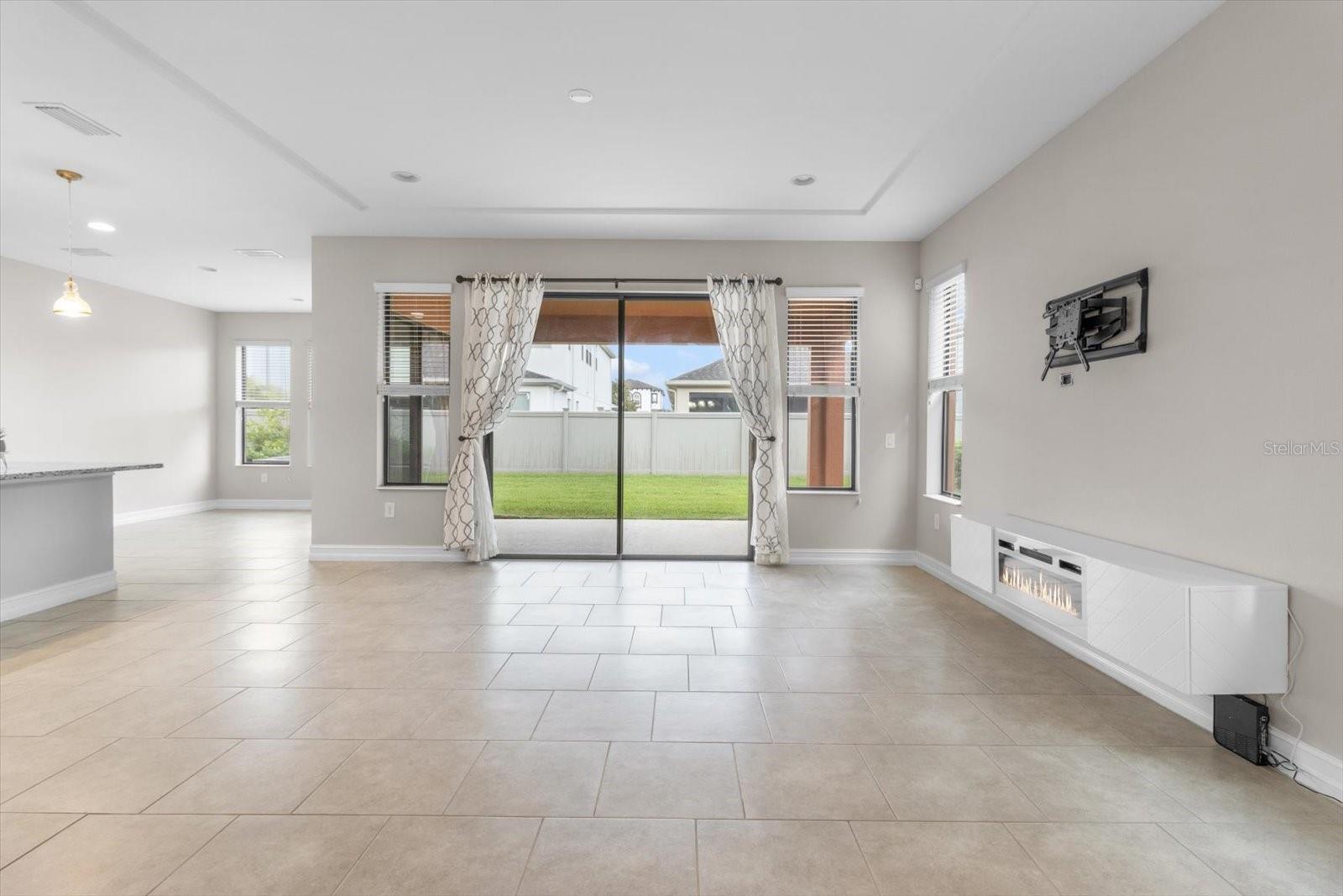 Image 7 of 63 For 3994 Medicci Lane