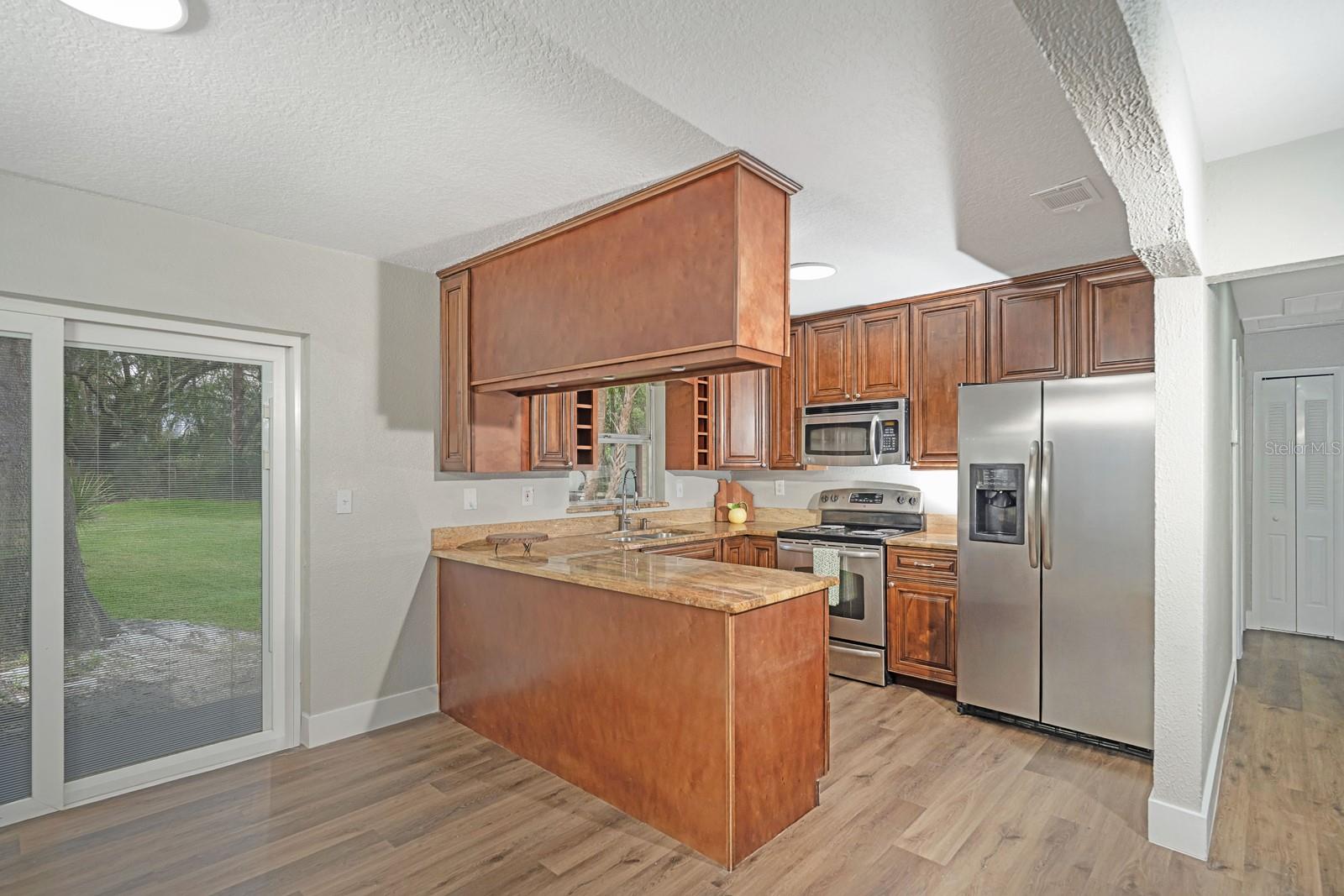 Image 10 of 40 For 8610 Fish Lake Road
