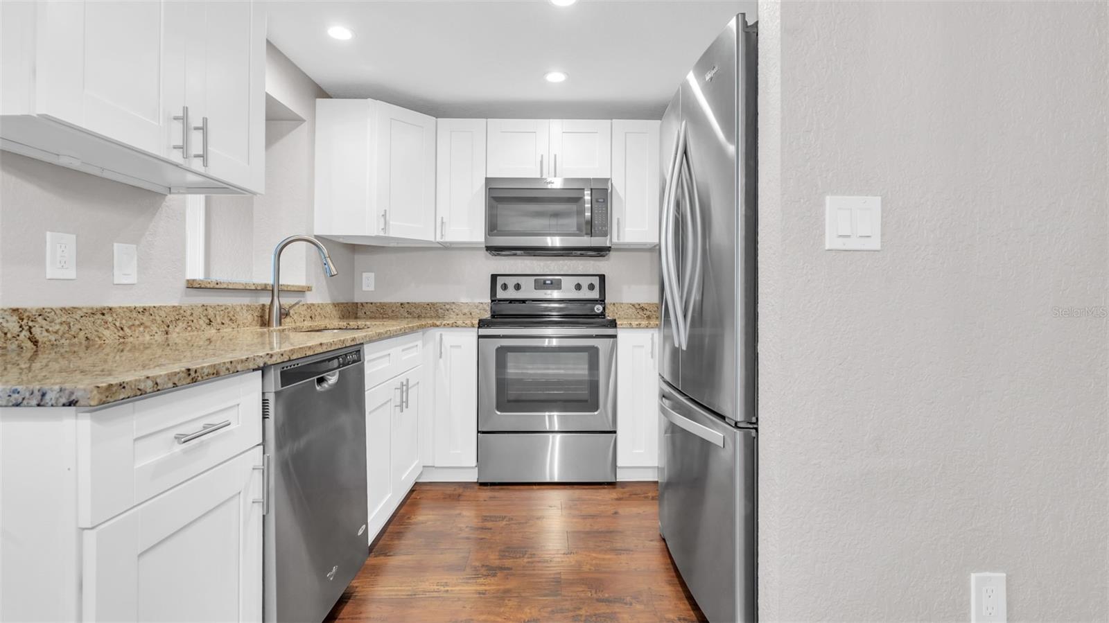 Image 10 of 34 For 203 80th Avenue N