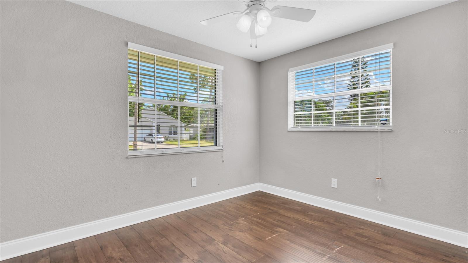 Image 25 of 34 For 203 80th Avenue N