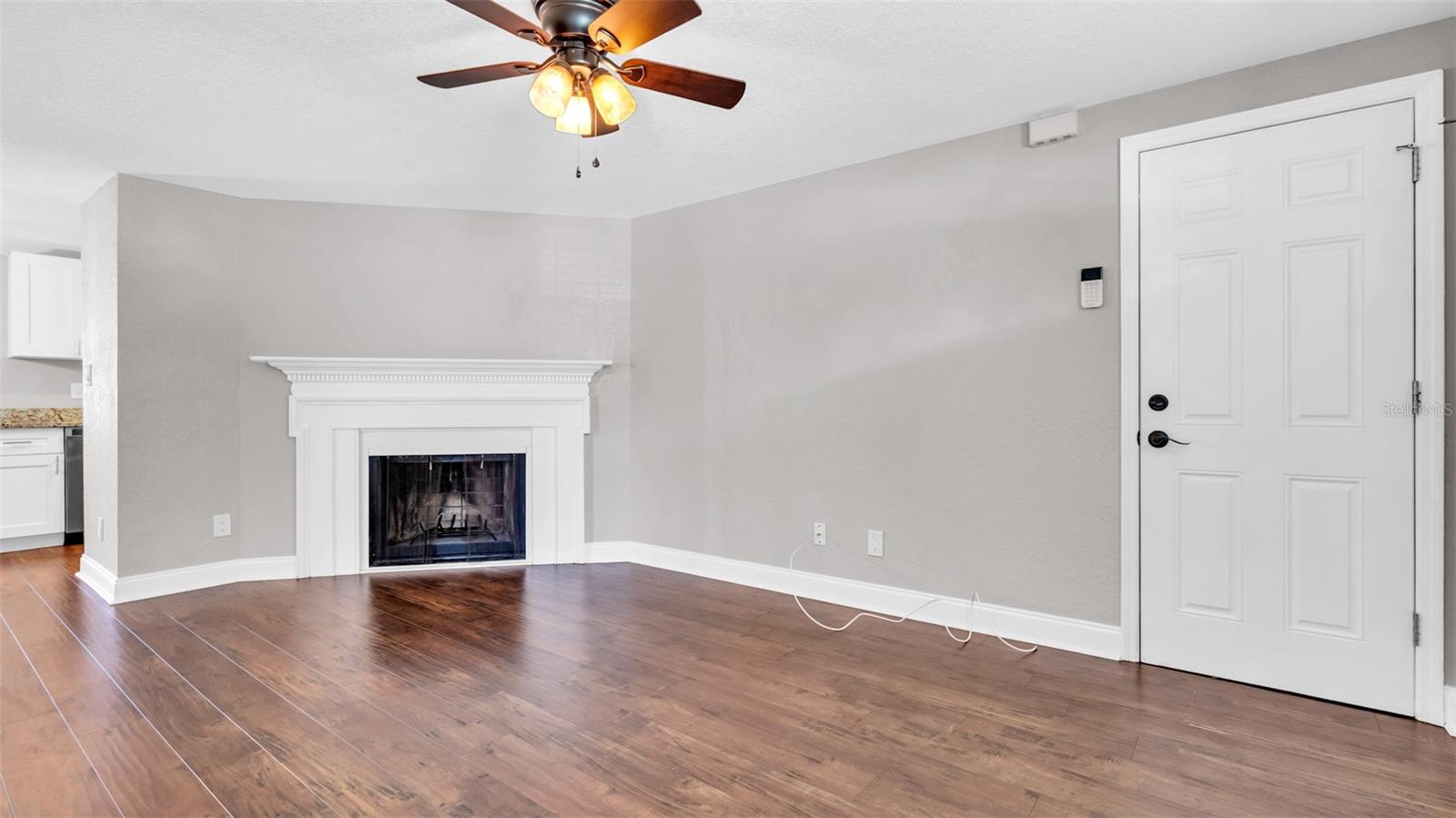 Image 6 of 34 For 203 80th Avenue N