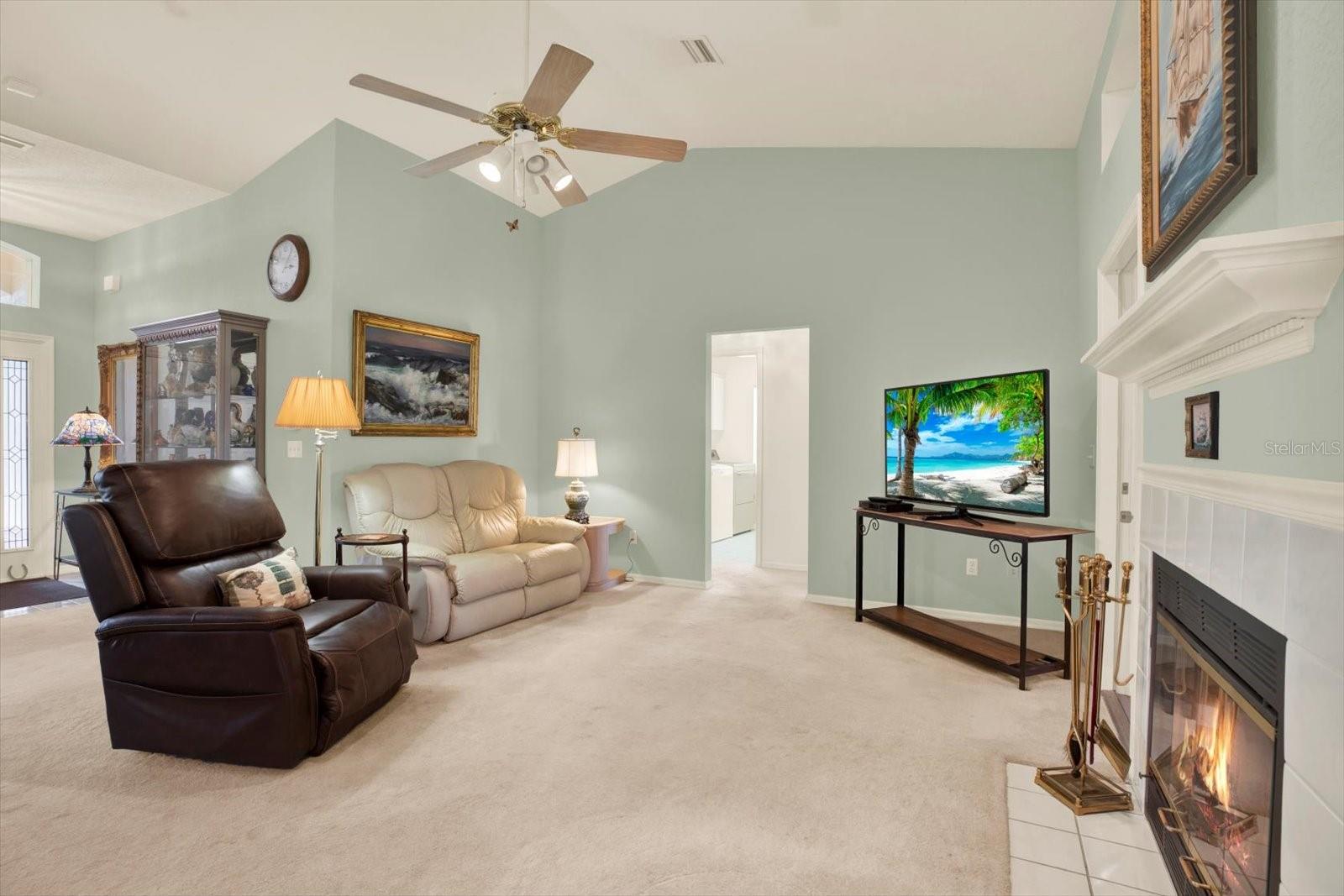 Image 19 of 50 For 10732 Drummond Road