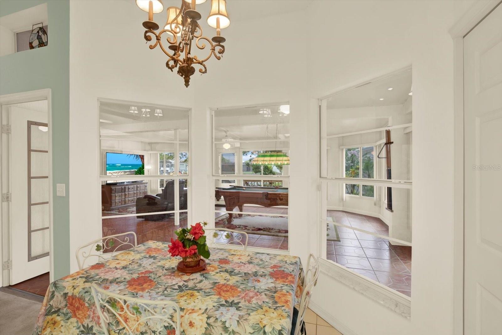 Image 23 of 50 For 10732 Drummond Road
