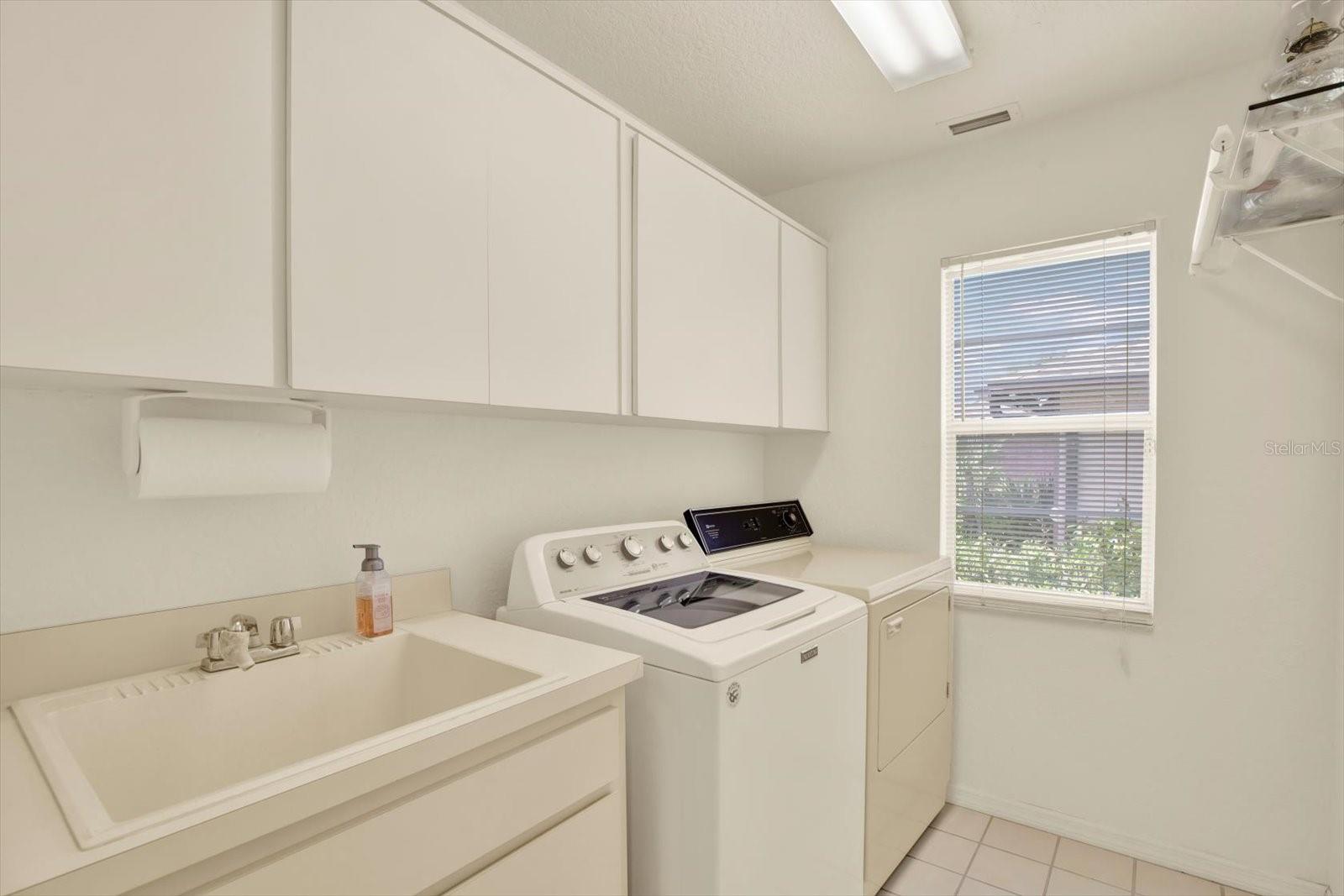 Image 39 of 50 For 10732 Drummond Road