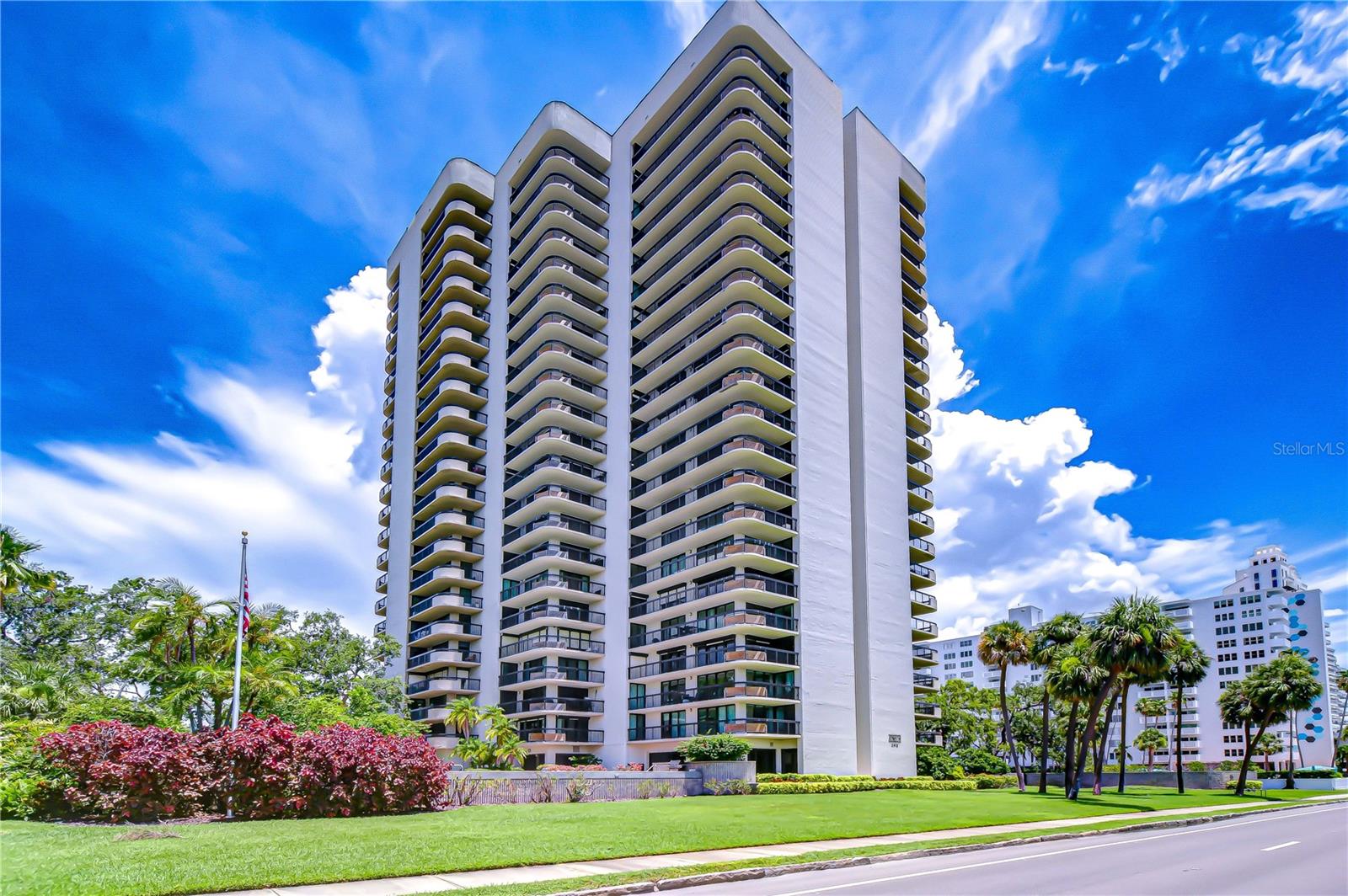 Image 2 of 38 For 2413 Bayshore Boulevard 1903