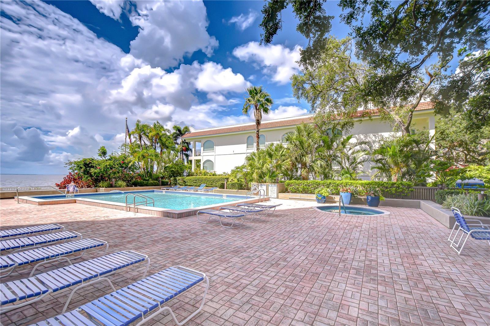 Image 30 of 38 For 2413 Bayshore Boulevard 1903