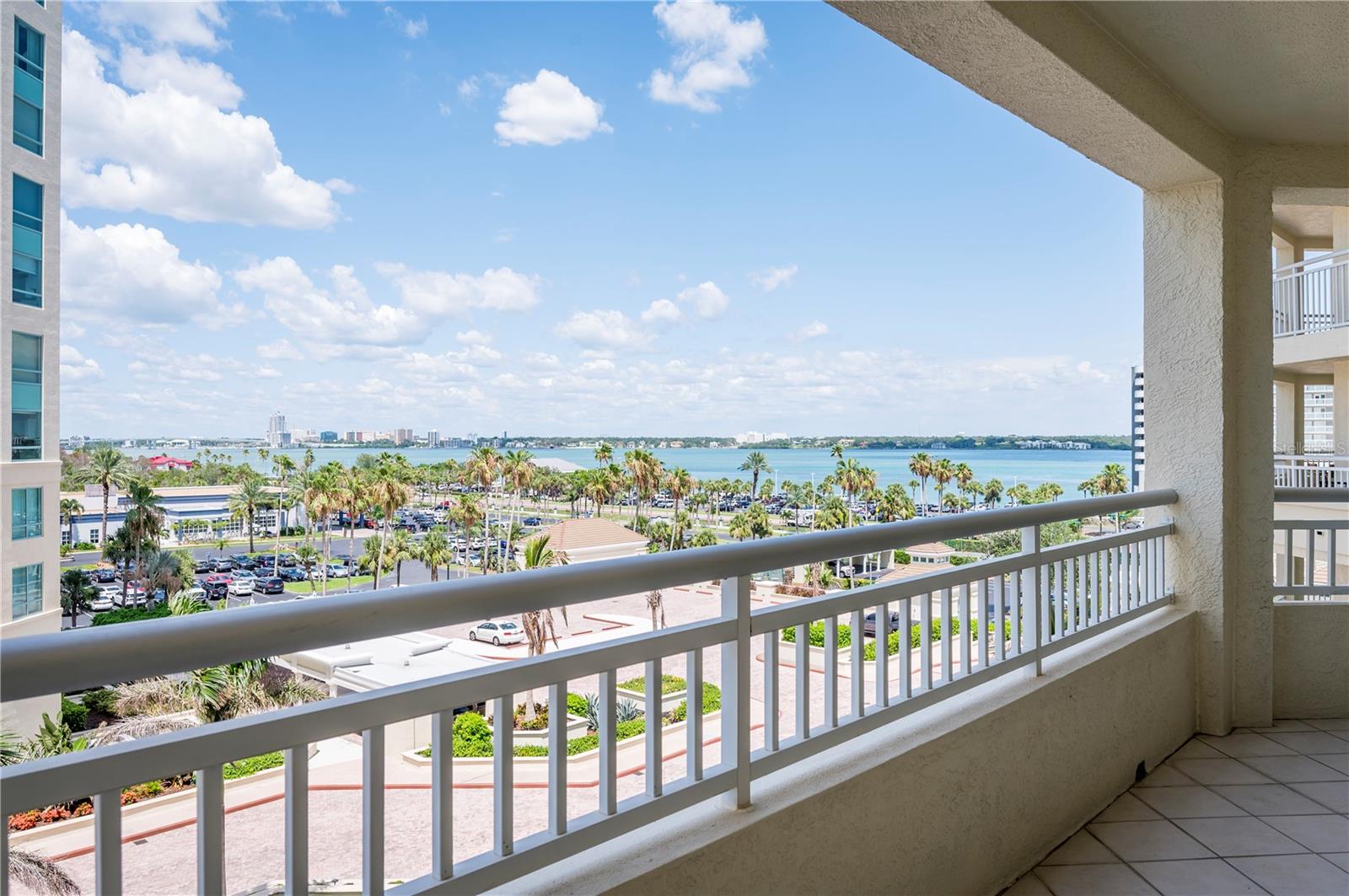 Image 10 of 38 For 1180 Gulf Boulevard 504