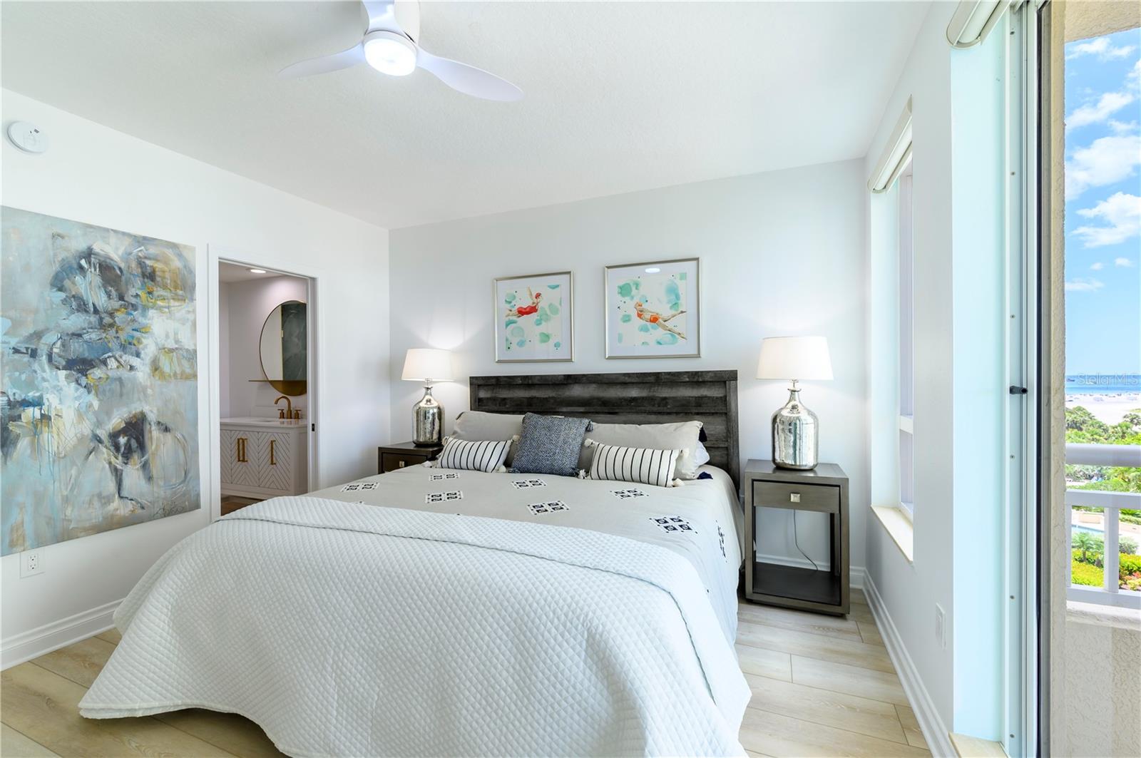 Image 22 of 38 For 1180 Gulf Boulevard 504