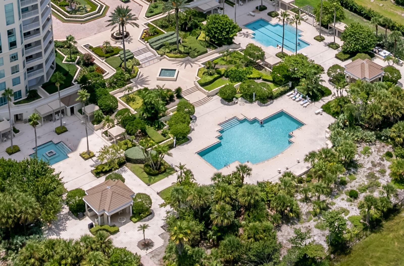 Image 29 of 38 For 1180 Gulf Boulevard 504
