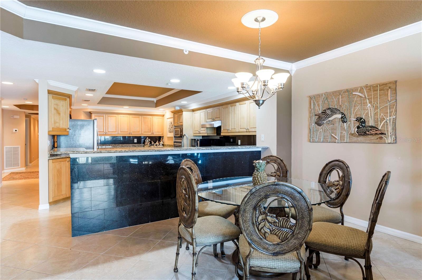 Image 11 of 45 For 17720 Gulf Boulevard A702