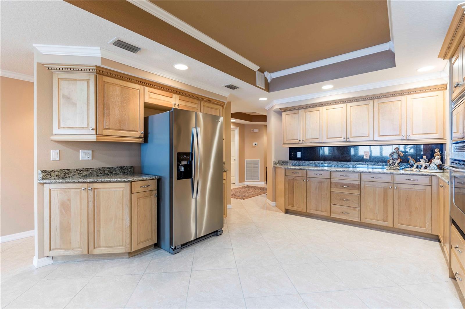 Image 15 of 45 For 17720 Gulf Boulevard A702