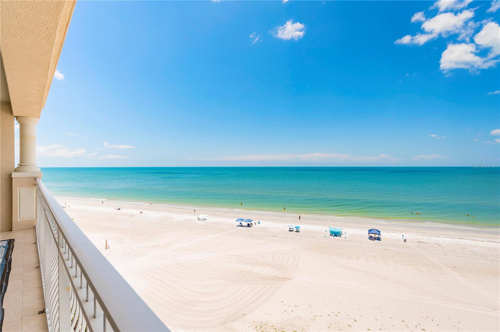 Image 17 of 45 For 17720 Gulf Boulevard A702