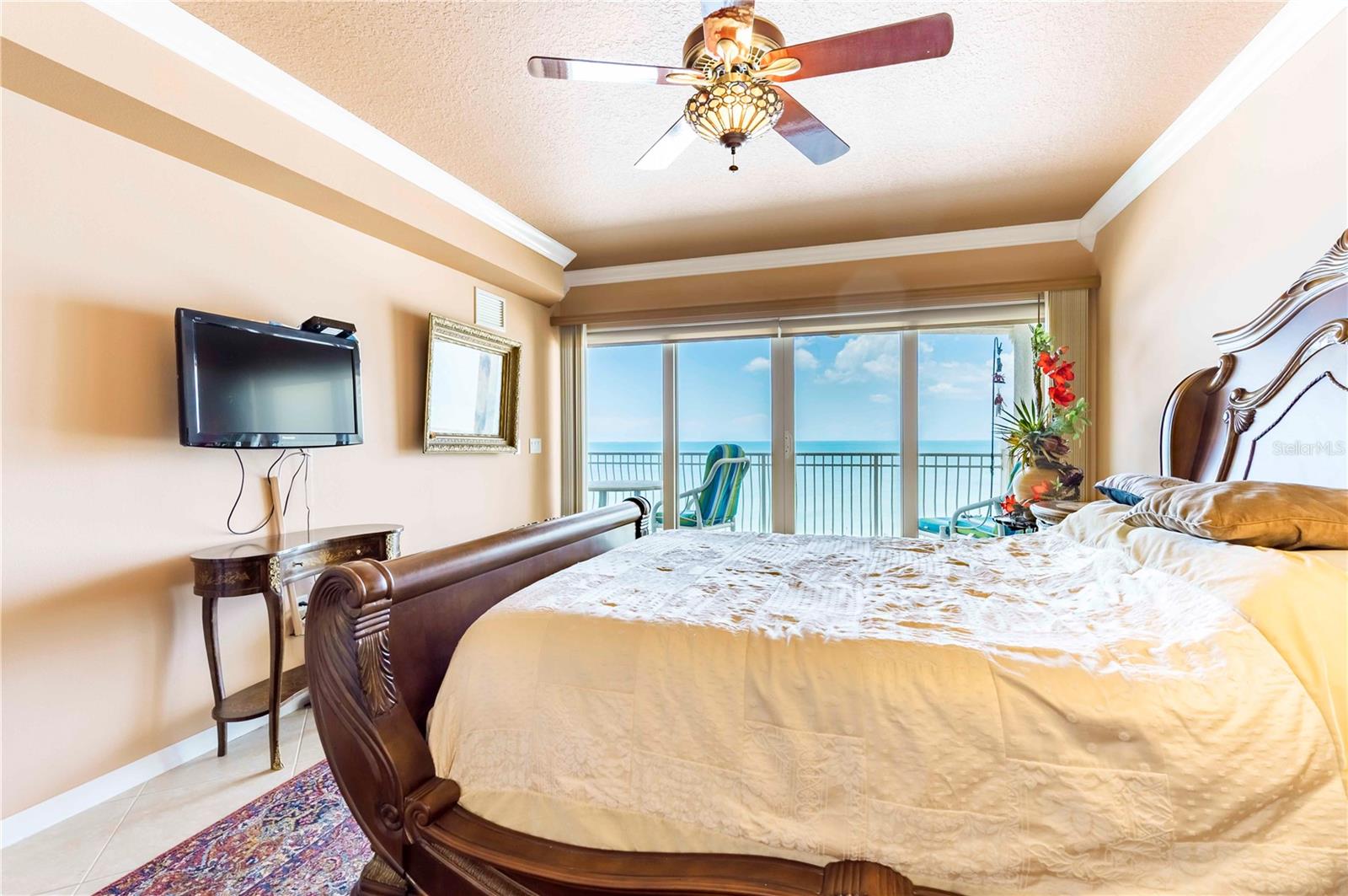Image 21 of 45 For 17720 Gulf Boulevard A702