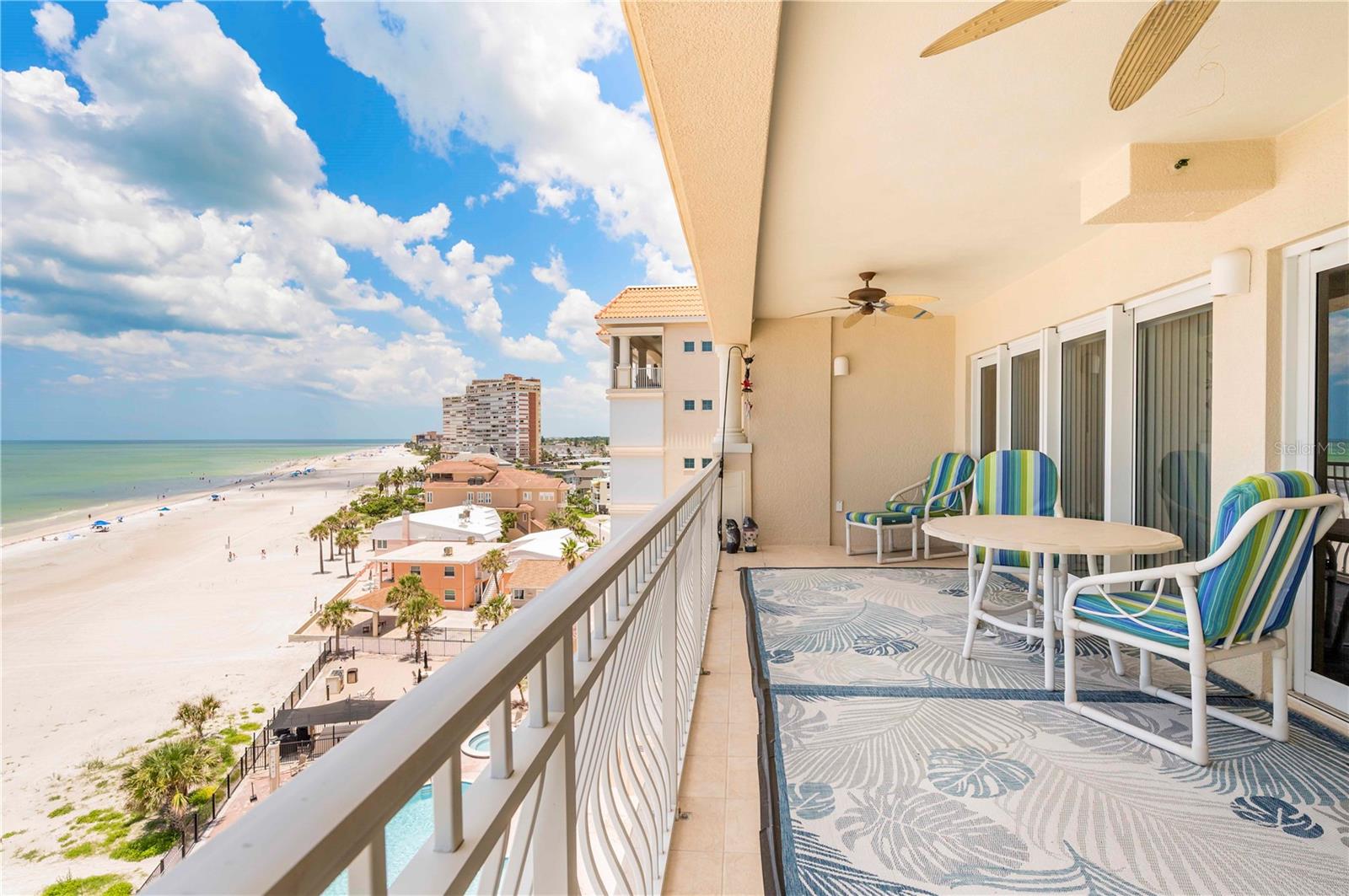 Image 23 of 45 For 17720 Gulf Boulevard A702