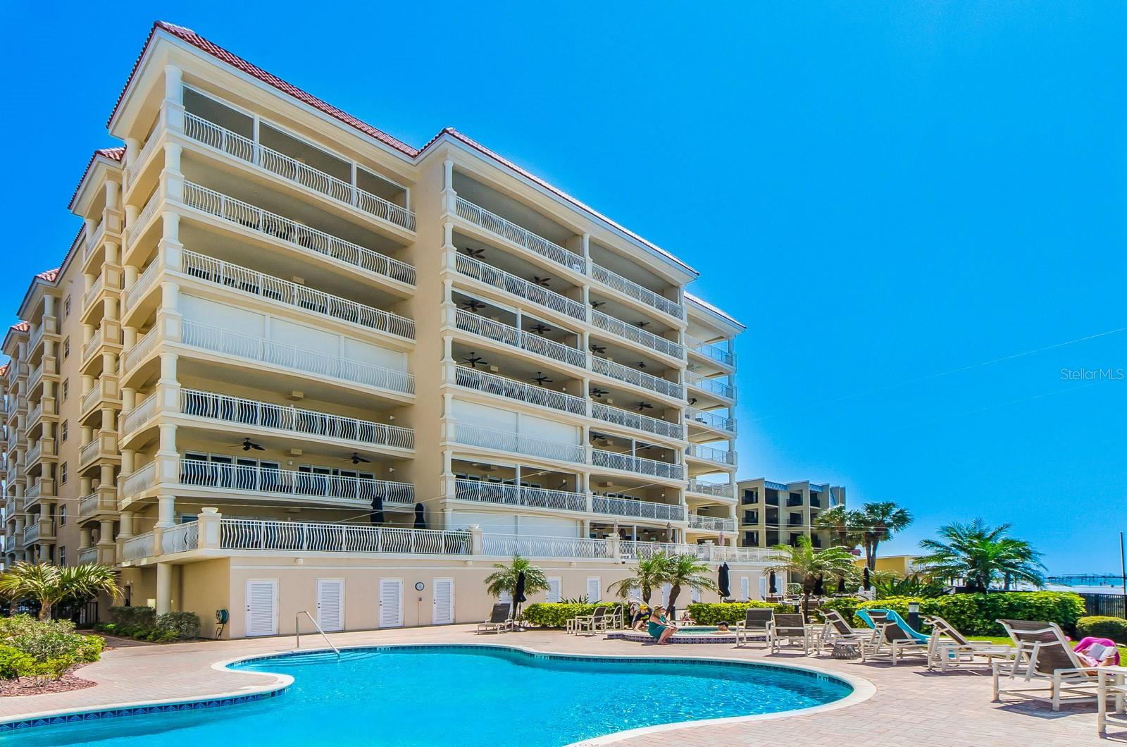 Image 3 of 45 For 17720 Gulf Boulevard A702