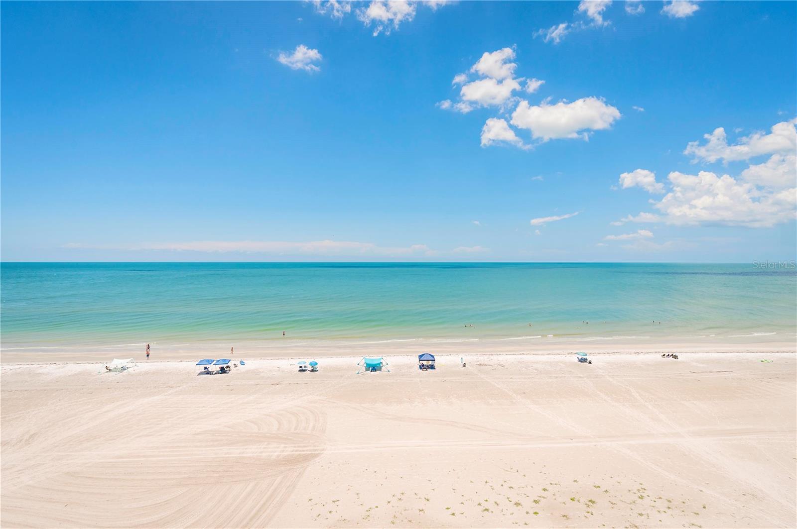 Image 36 of 45 For 17720 Gulf Boulevard A702