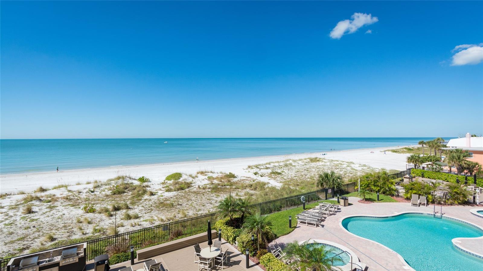 Image 39 of 45 For 17720 Gulf Boulevard A702