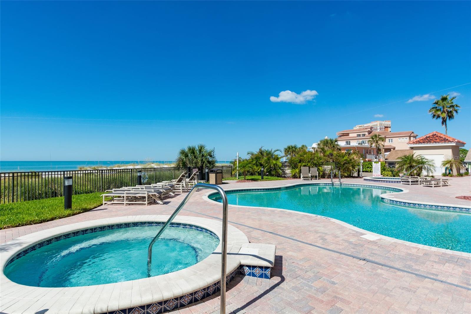Image 42 of 45 For 17720 Gulf Boulevard A702