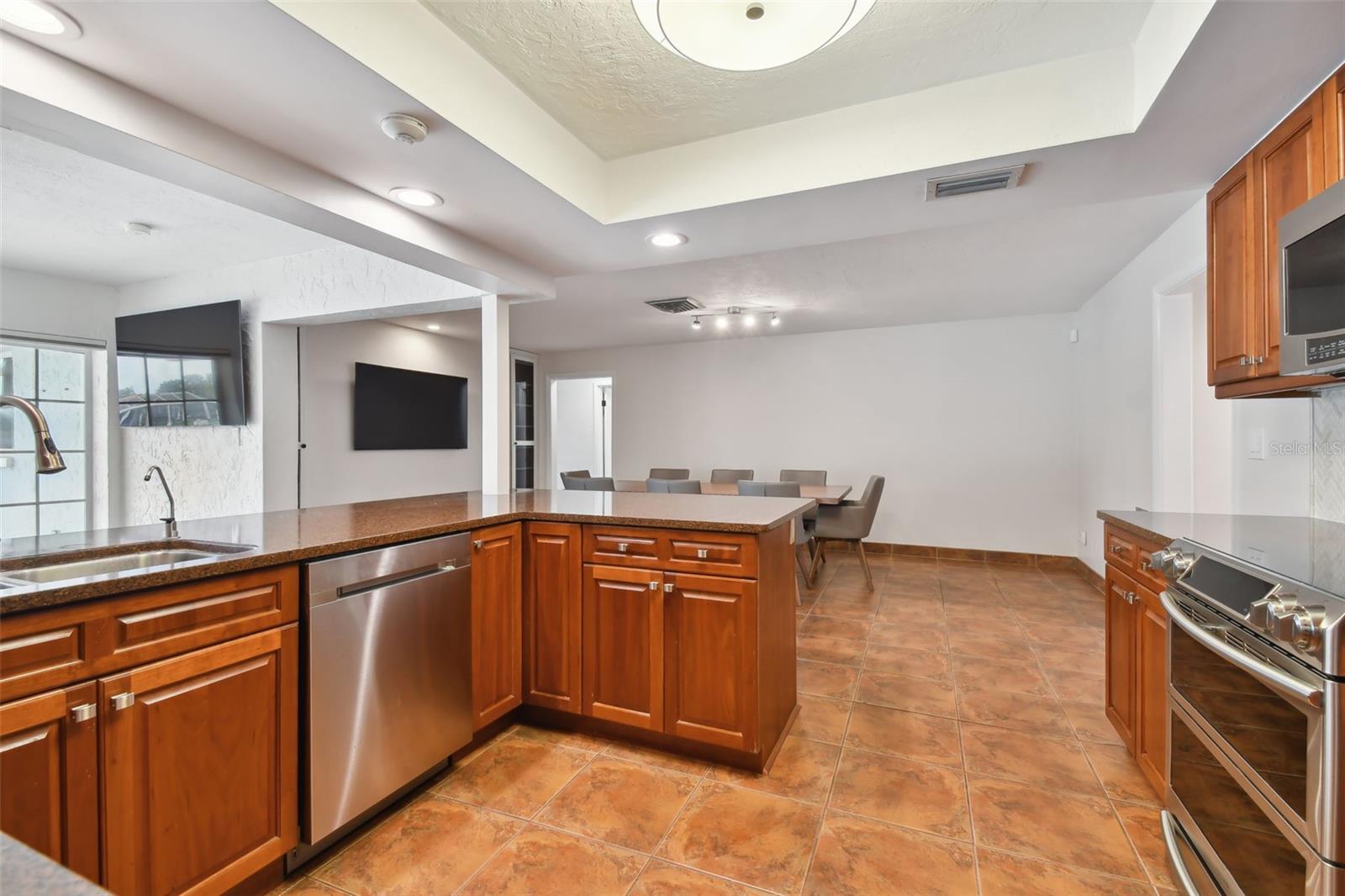 Image 21 of 67 For 4328 40th Street S