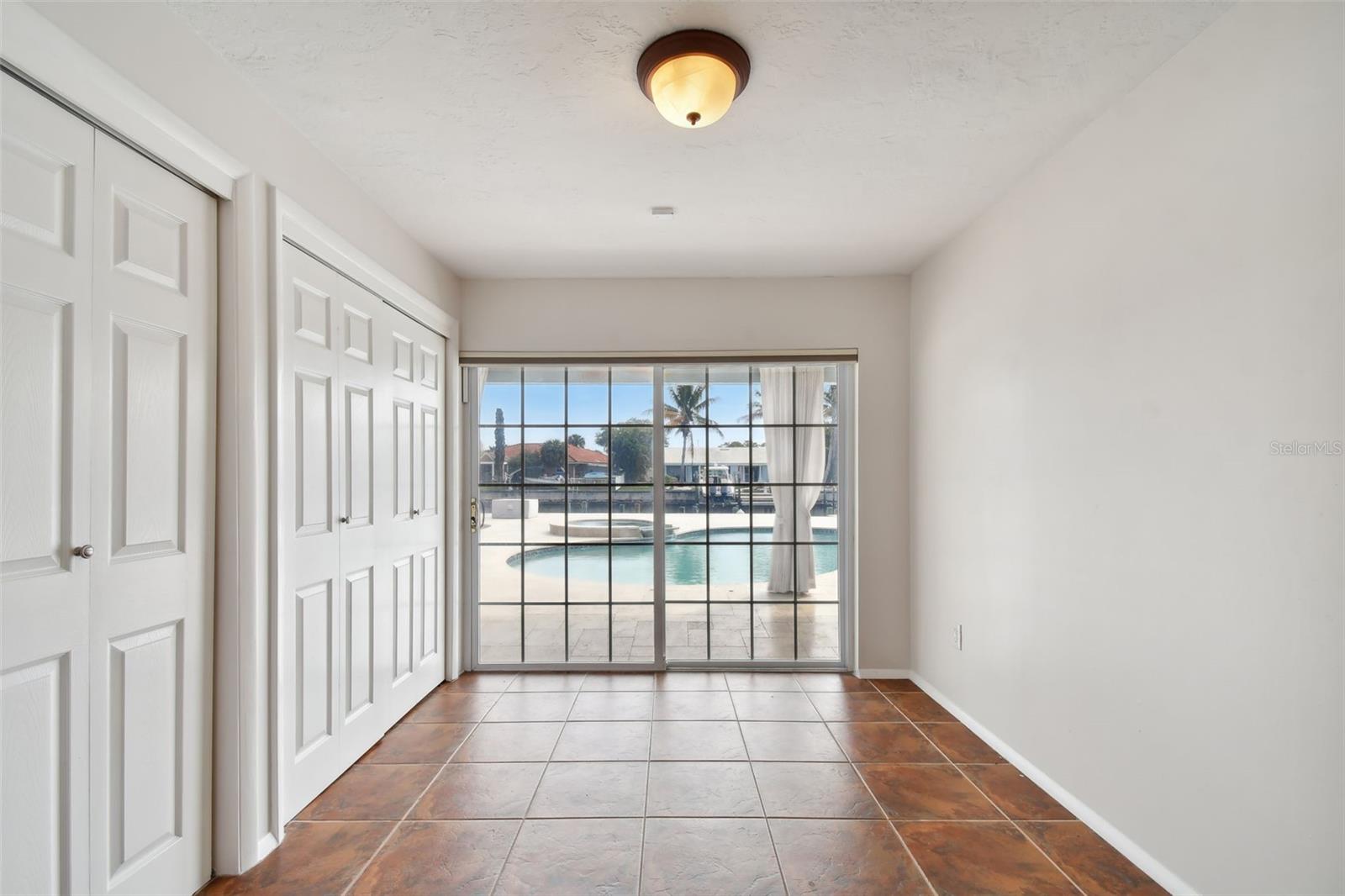 Image 29 of 67 For 4328 40th Street S