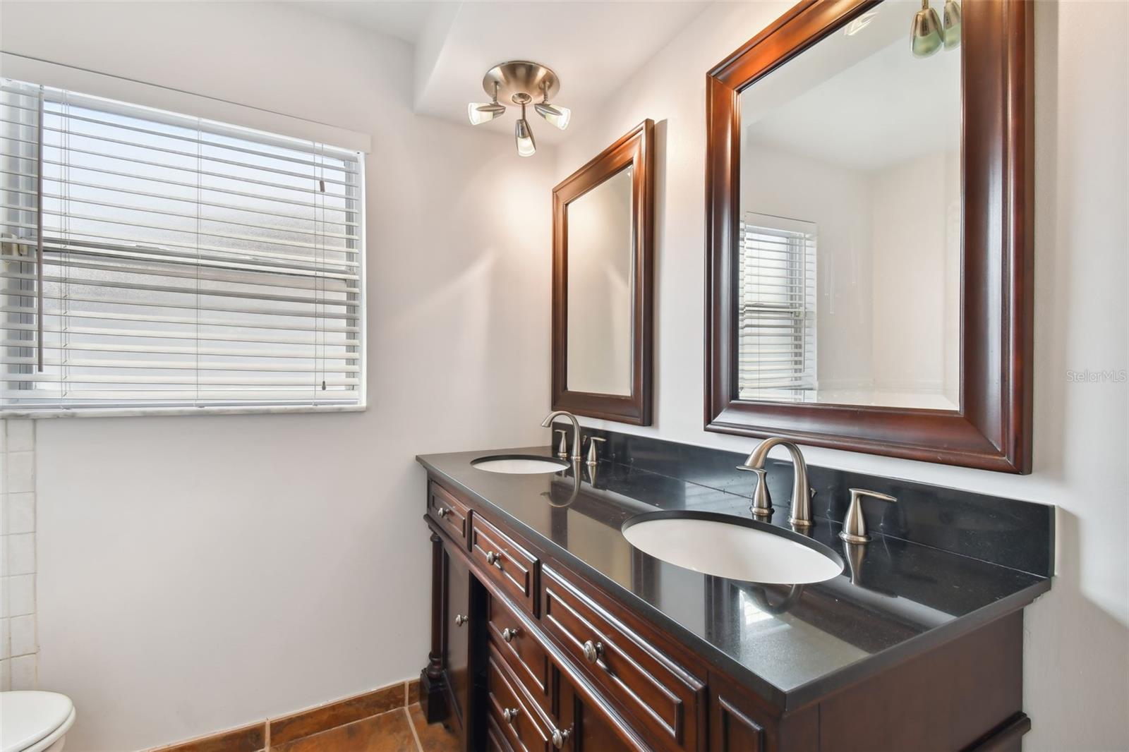 Image 36 of 67 For 4328 40th Street S