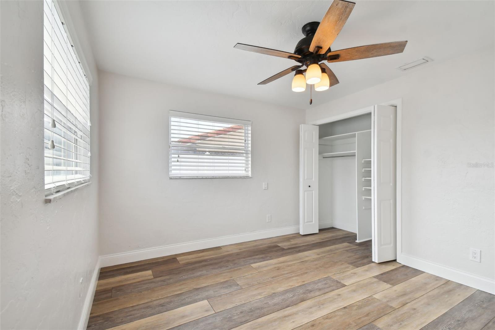 Image 40 of 67 For 4328 40th Street S
