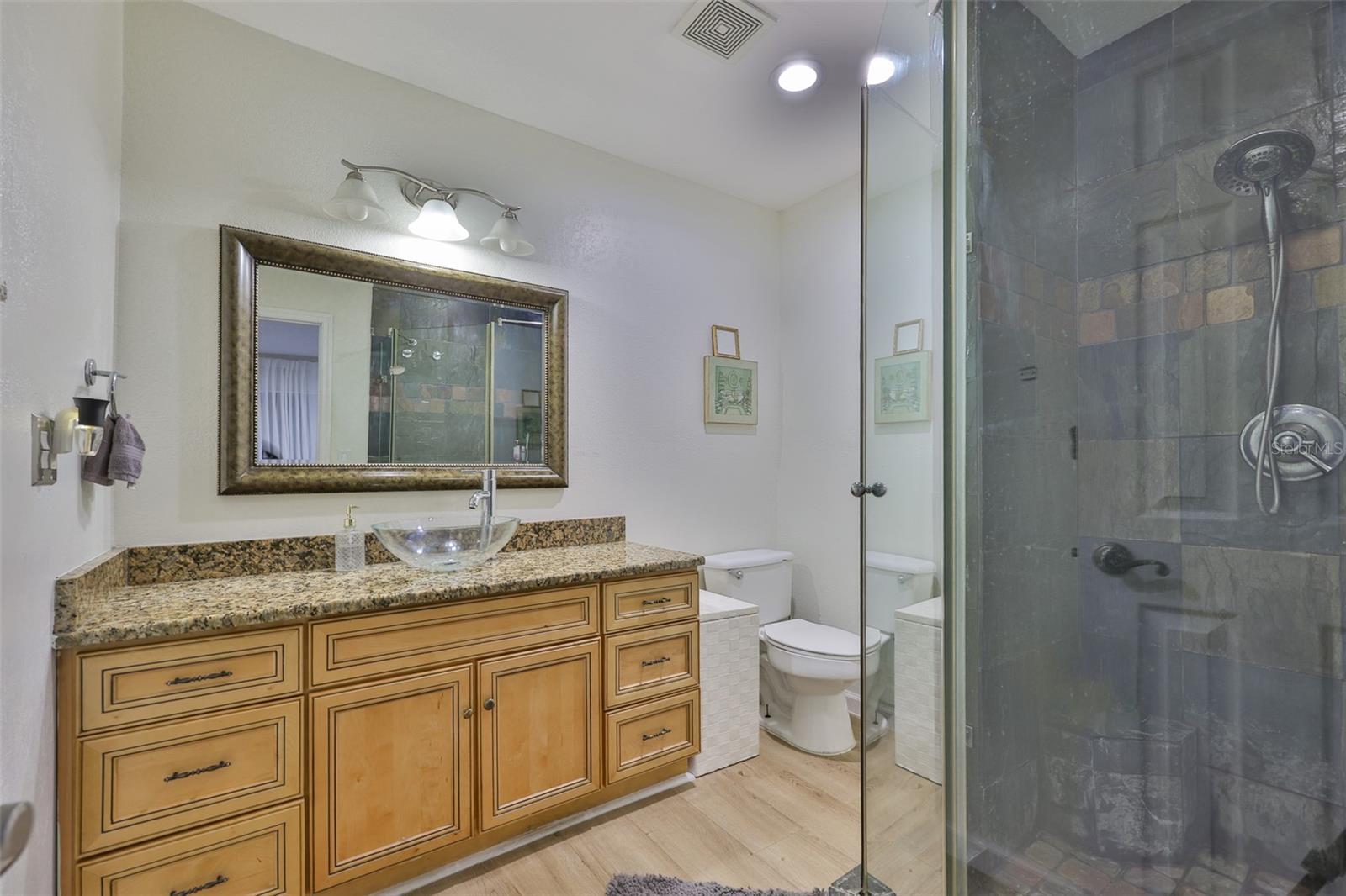 Image 12 of 19 For 3836 Lake Drive 121