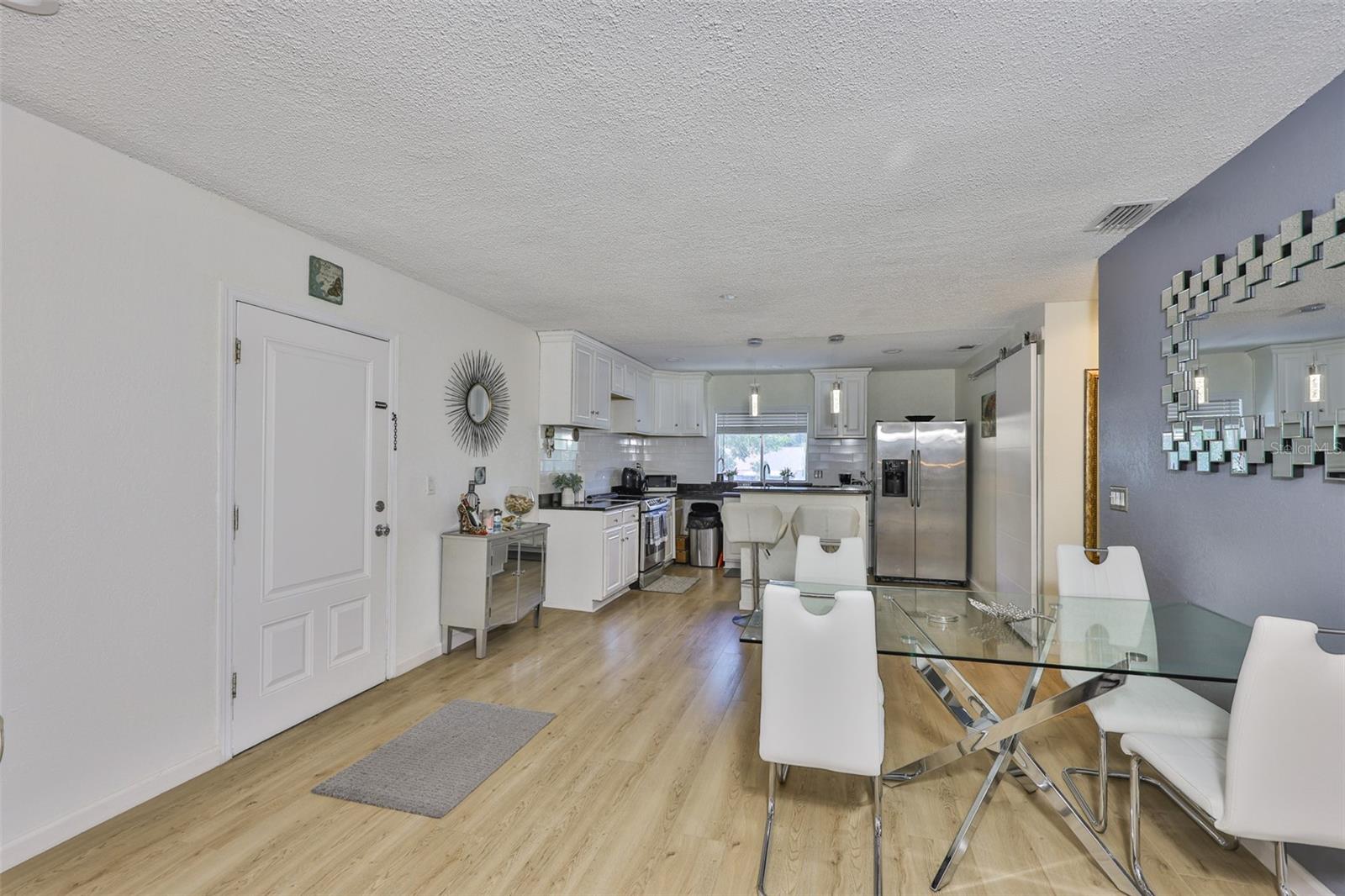 Image 7 of 19 For 3836 Lake Drive 121