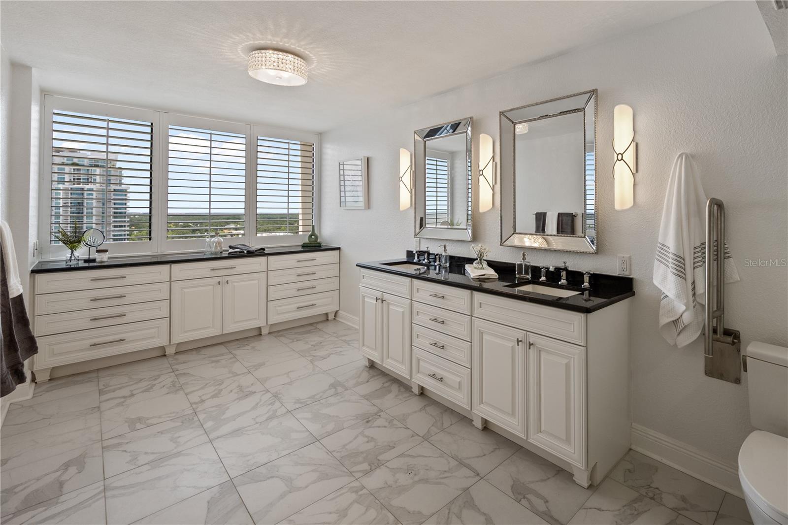Image 23 of 49 For 3301 Bayshore Boulevard 1908b