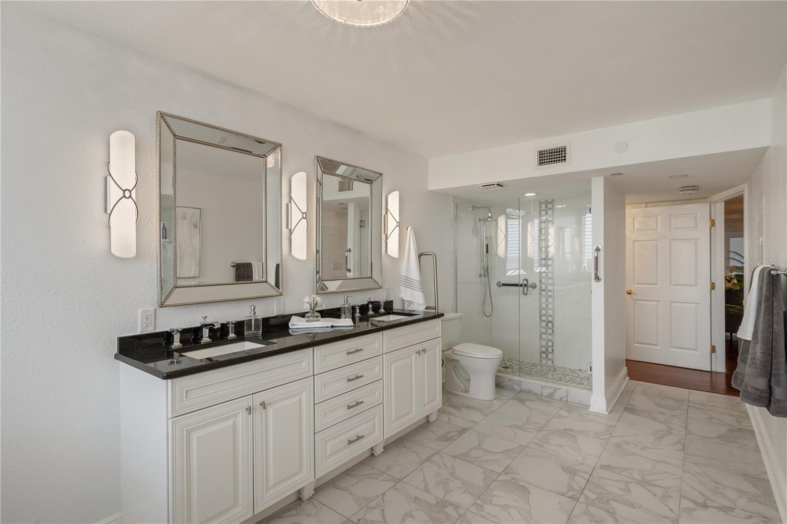 Image 25 of 49 For 3301 Bayshore Boulevard 1908b