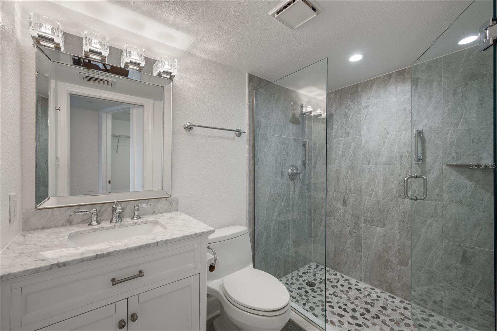 Image 27 of 49 For 3301 Bayshore Boulevard 1908b