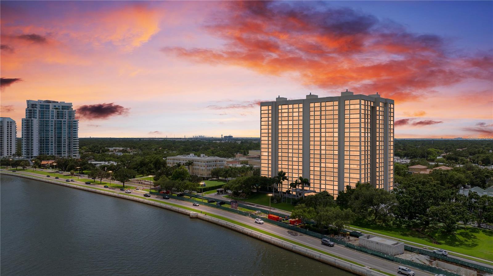 Image 3 of 49 For 3301 Bayshore Boulevard 1908b