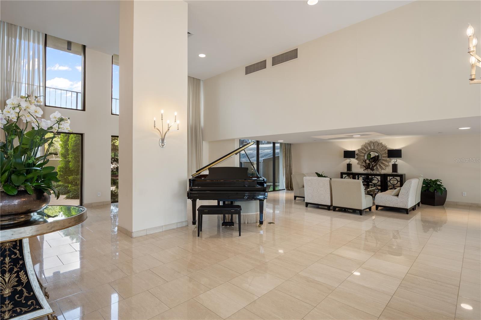 Image 32 of 49 For 3301 Bayshore Boulevard 1908b