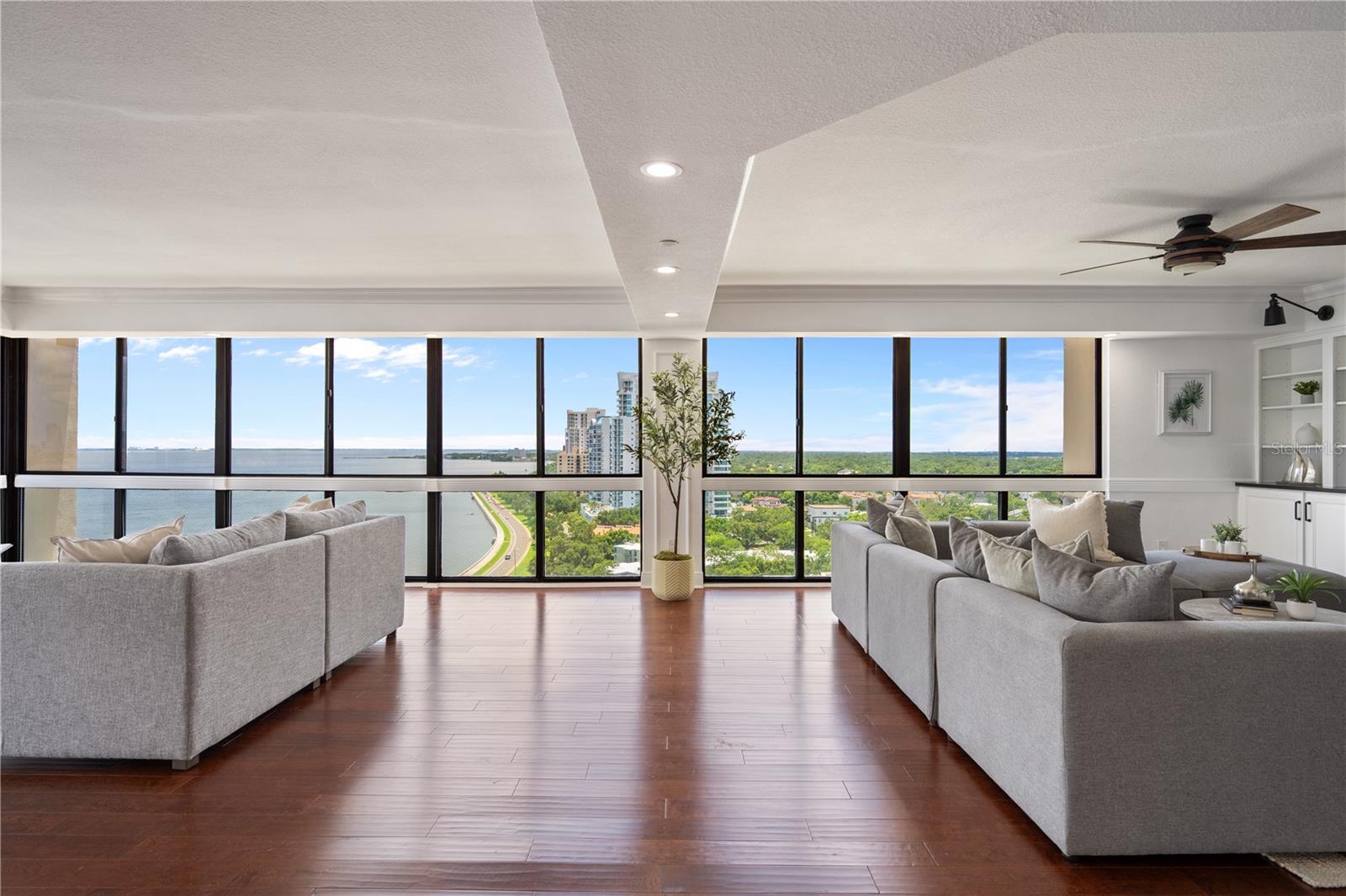 Image 9 of 49 For 3301 Bayshore Boulevard 1908b