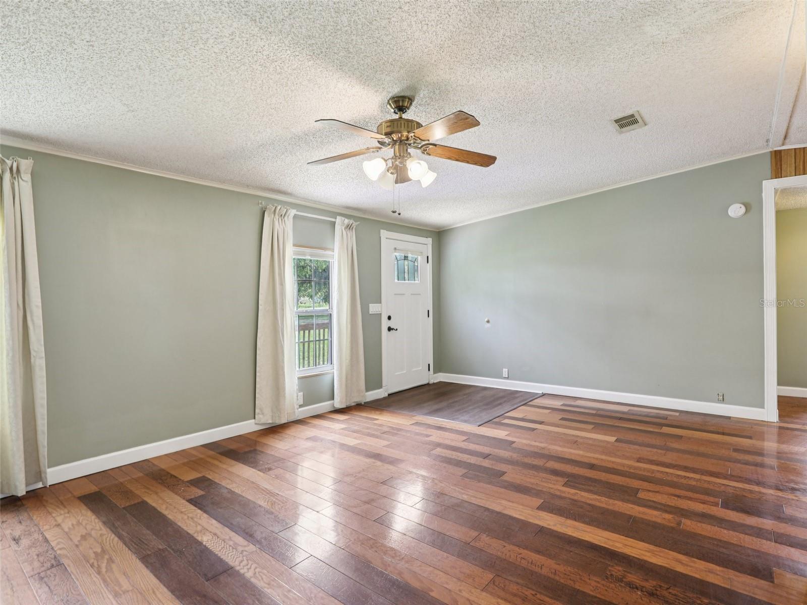 Image 10 of 50 For 26223 Chianina Drive