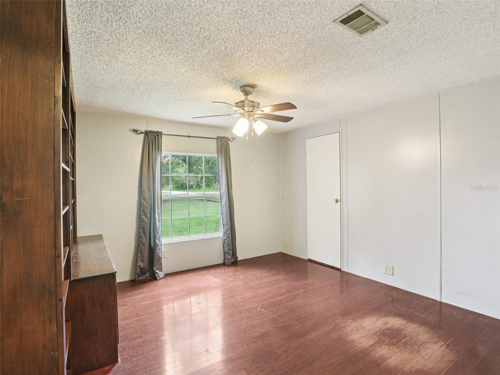 Image 24 of 50 For 26223 Chianina Drive