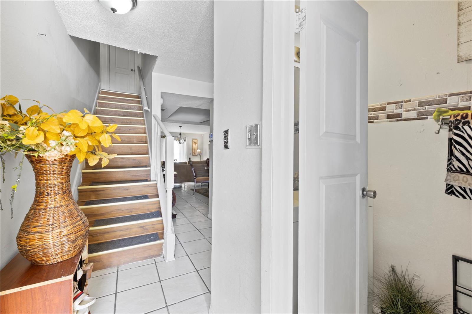 Image 4 of 28 For 7608 Pasa Dobles Court