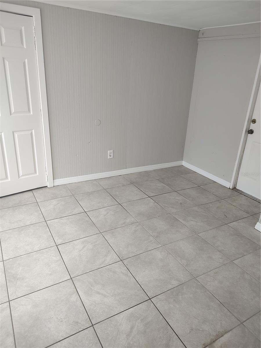 Image 6 of 10 For 4525 Emerson Avenue S