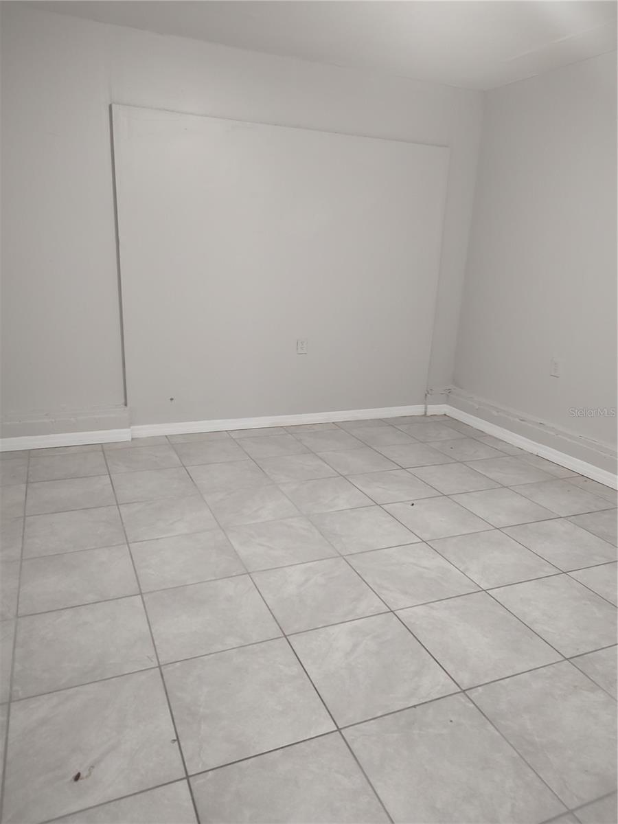 Image 7 of 10 For 4525 Emerson Avenue S