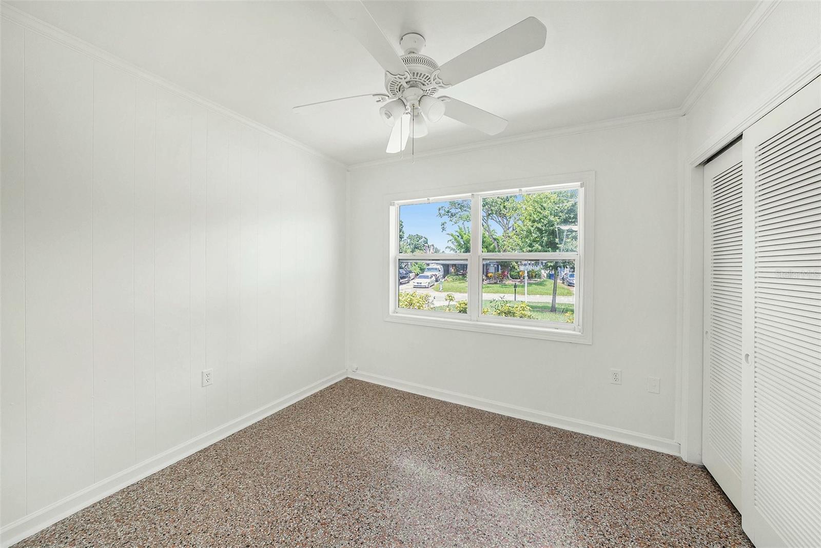 Image 18 of 35 For 4816 Fremont Avenue