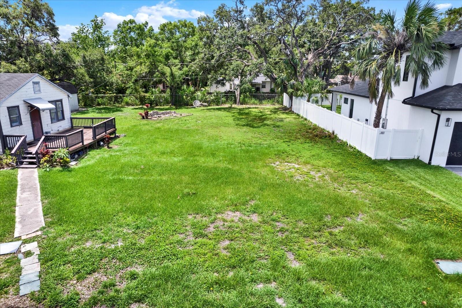 Image 3 of 14 For 814 Orient Street