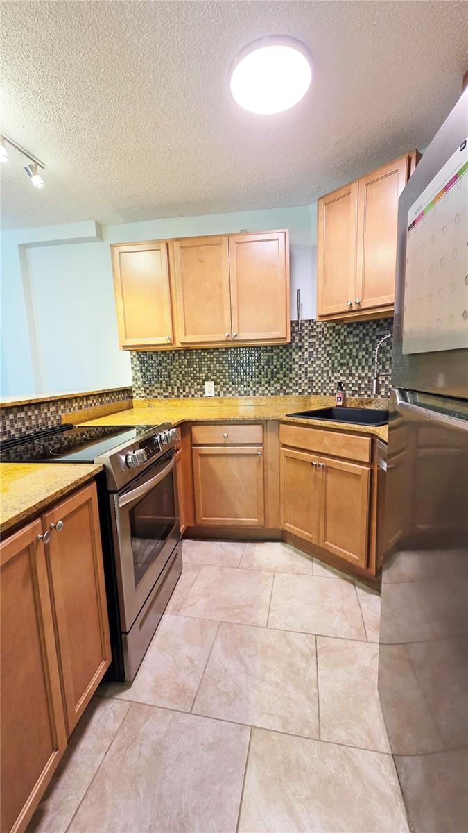 Image 5 of 24 For 3315 58th Avenue S 115