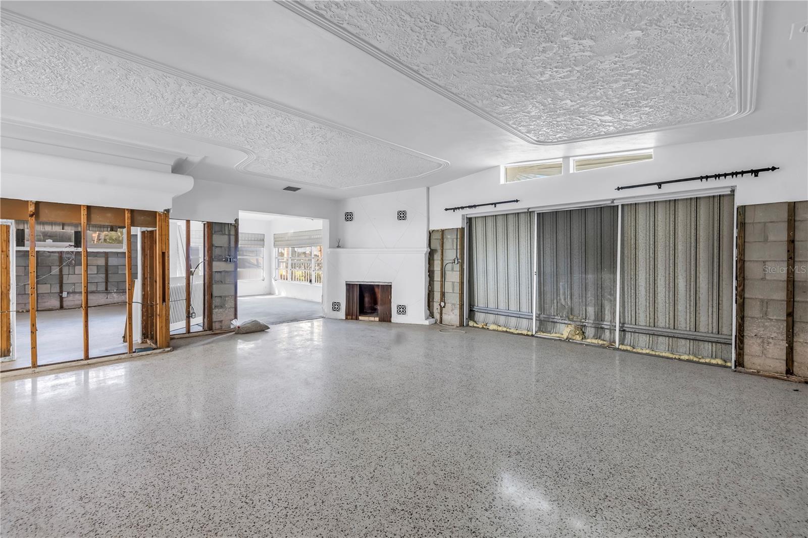 Image 21 of 67 For 11240 6th Street E